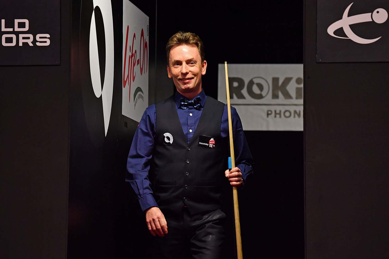 至更大范围 至更大范围