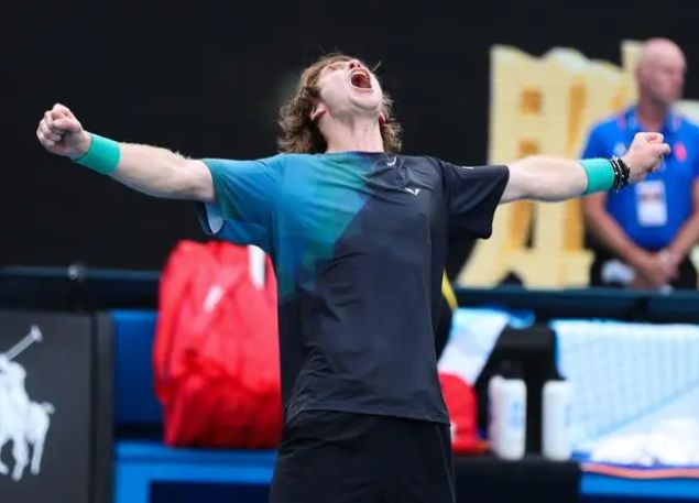 在后场的稳 在后场的稳