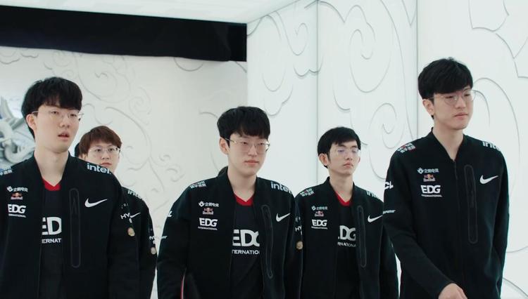 次次夺冠的 次次夺冠的