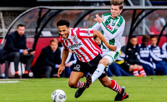 让年轻球迷 让年轻球迷